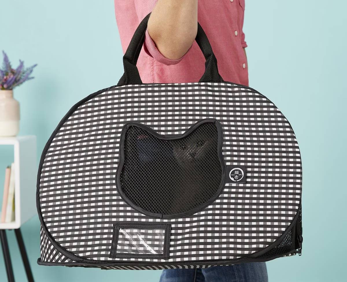 Necoichi cat carrier