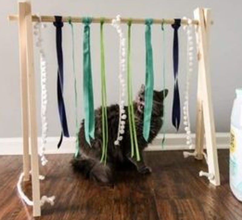 DIY Christmas Gifts For Cats