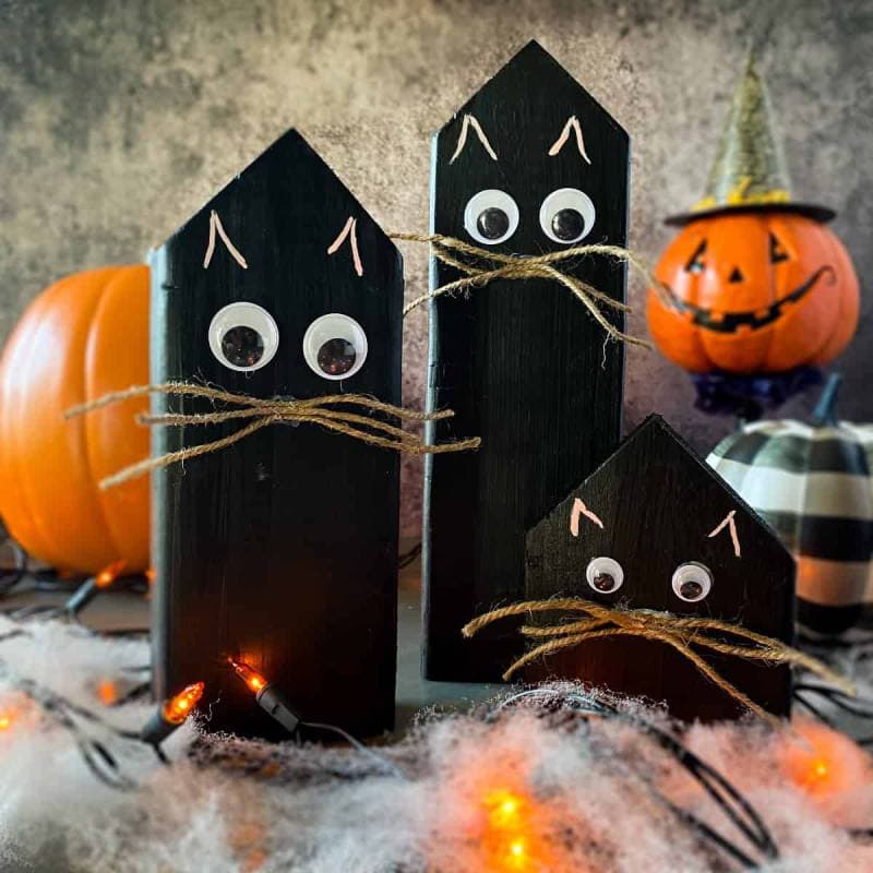 DIY Halloween Black Cat Wood Block Decor