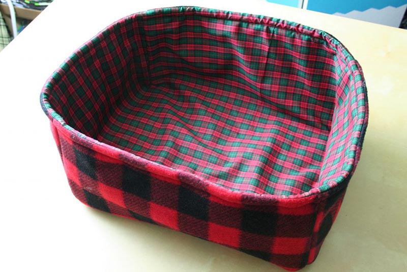 DIY Self-Heating Cat Bed