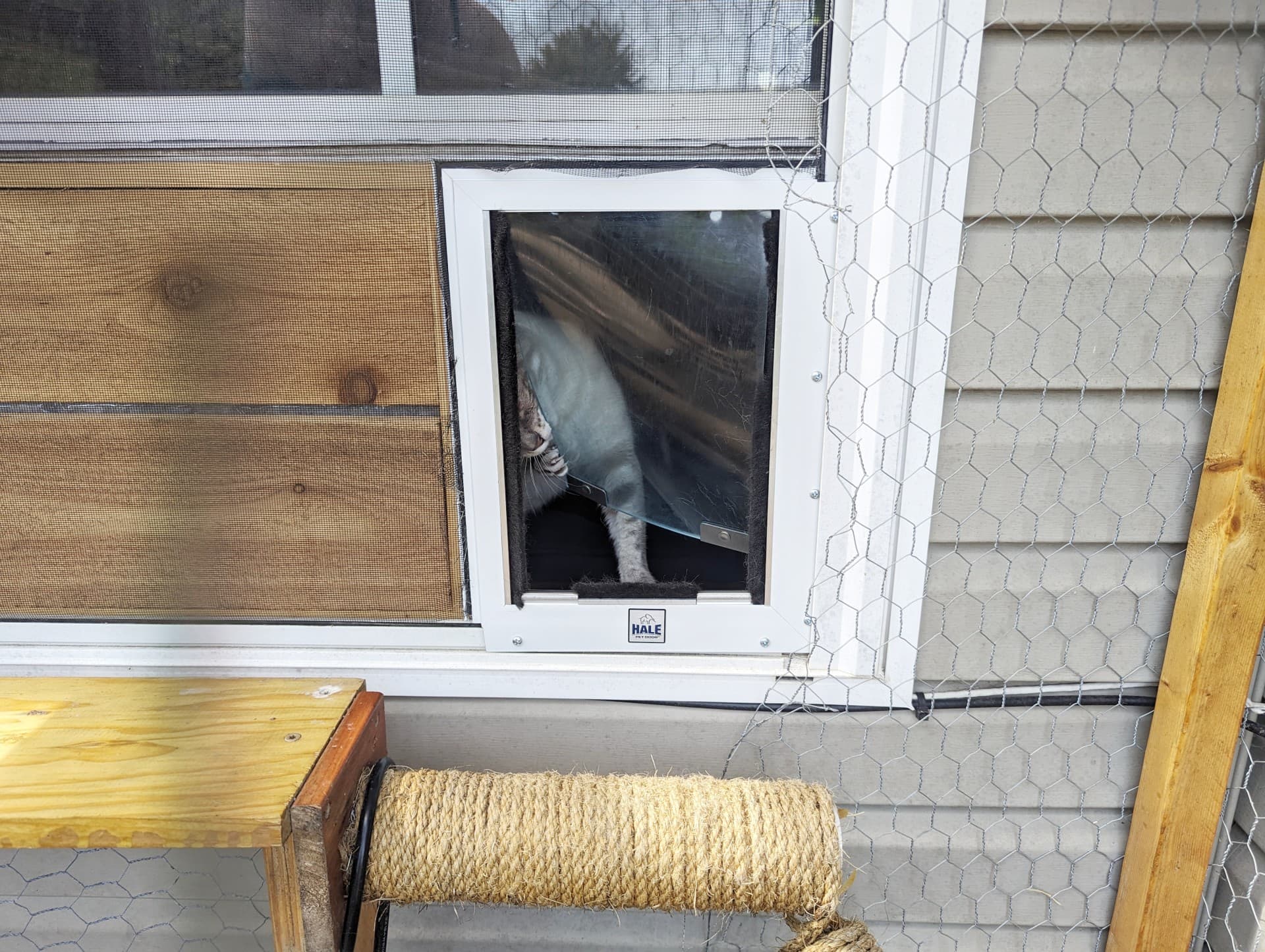 Hale Pet Door - Cat Opening Flap