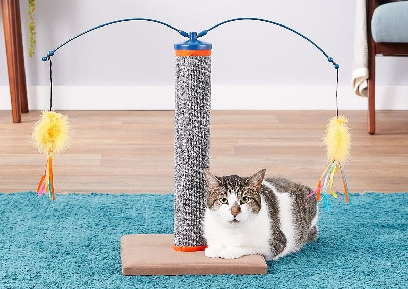 SmartyKat Scratch 'N Spin Carpet Post Cat Scratcher with Wands Cat Toy