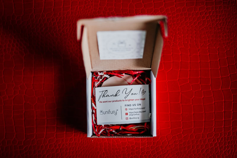 Unifury Wooden Ornament - thank you note in the box