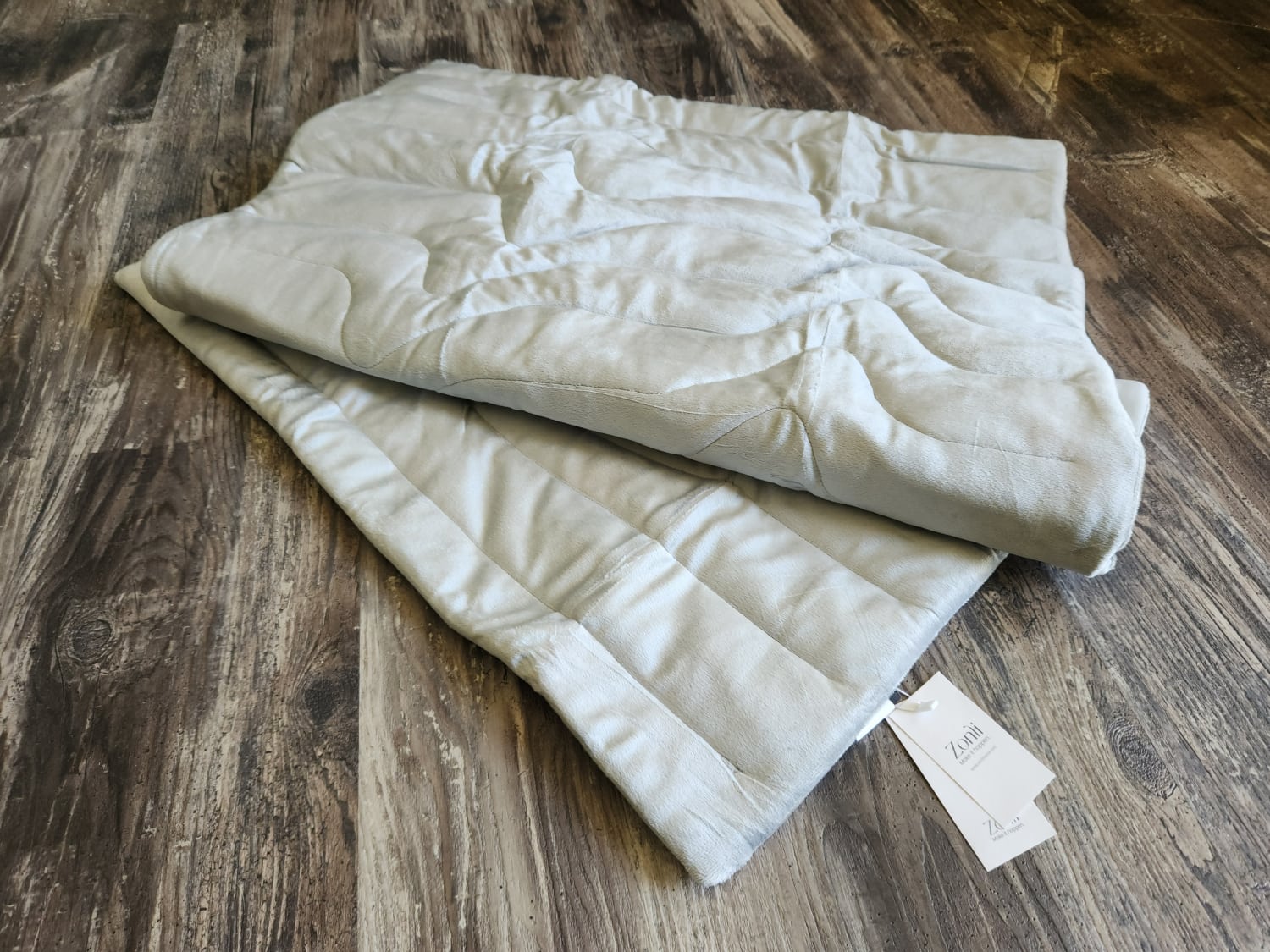 Zonli Pet Cooling Mat - product on the floor