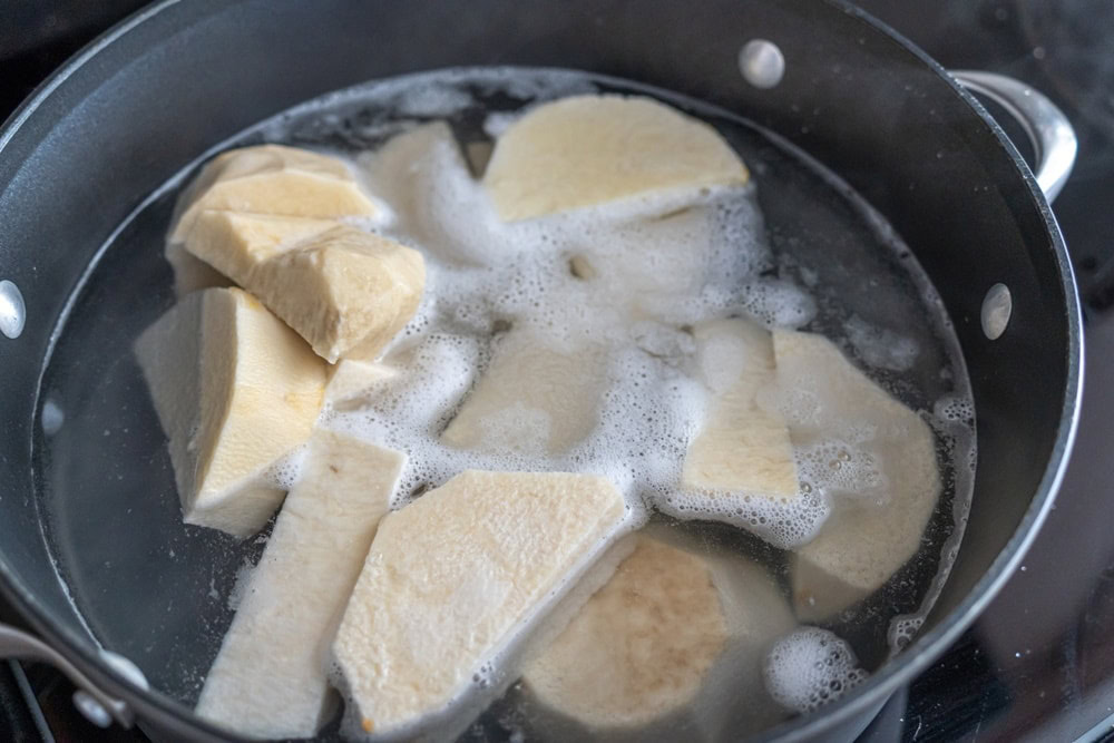 boiling yam in pot