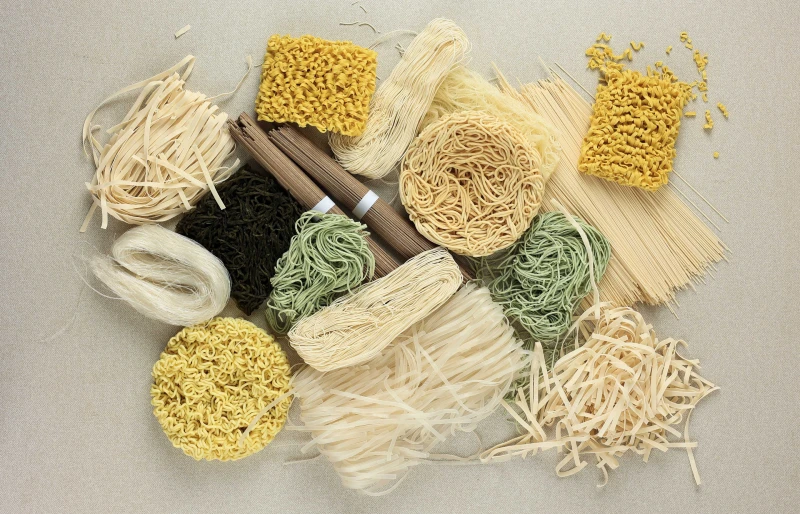 different types of uncooked noodles
