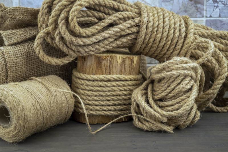 jute rope and spools of burlap threads