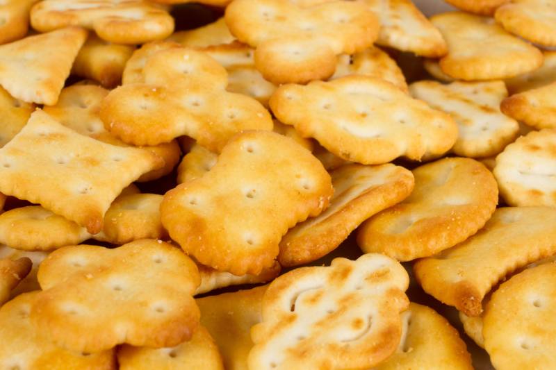 mixed crackers