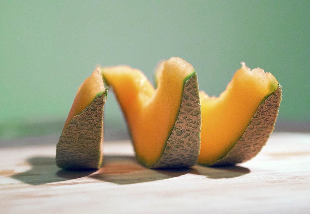 slices of cantaloupe